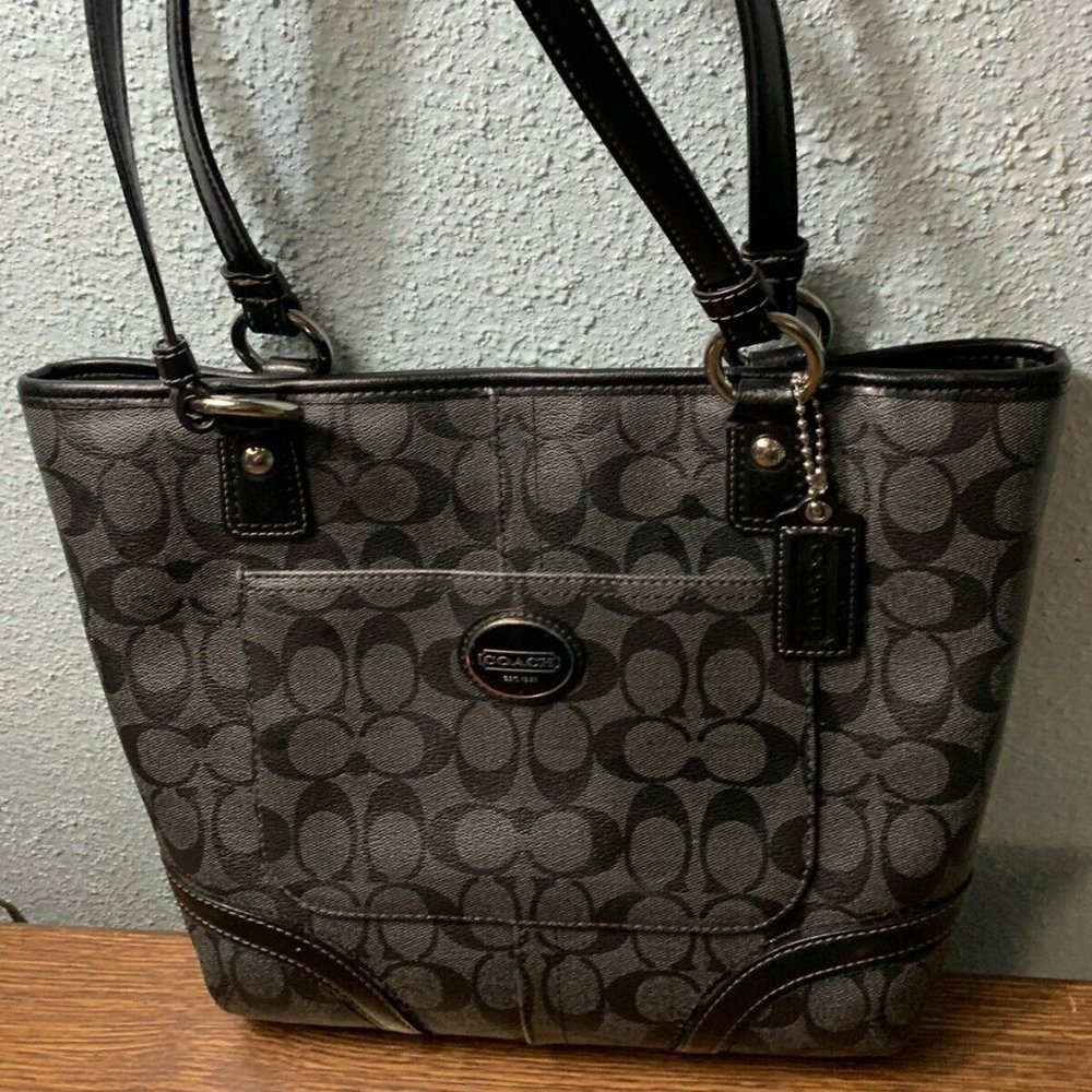 COACH SIGNATURE HERITAGE PEYTON GRAY BLACK TOTE